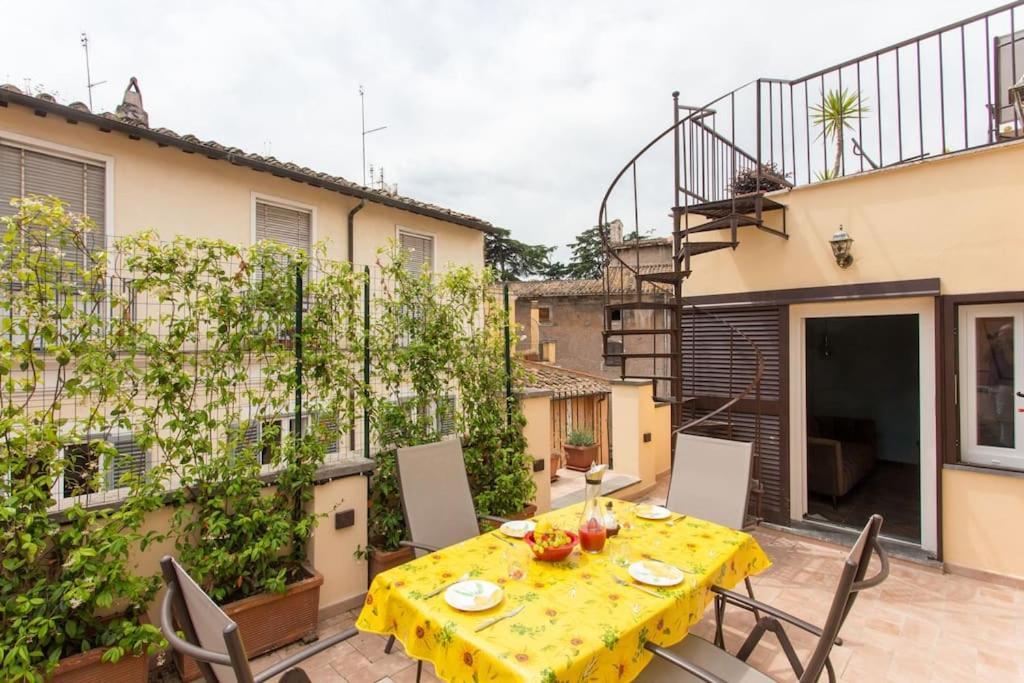 Frangipane 31 Monti Terrace Daire Roma Dış mekan fotoğraf
